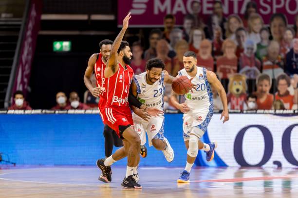 更体现了他 更体现了他